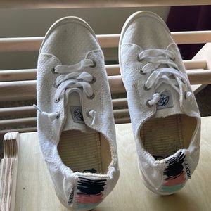 Roxy women’s bayshore sneaker. Size 10. Slip on. Color/white.